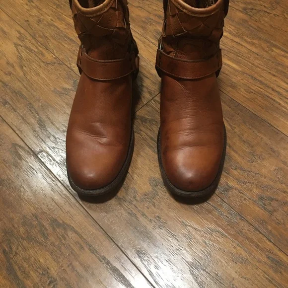 Frye Woven Phillip Cognac RARE